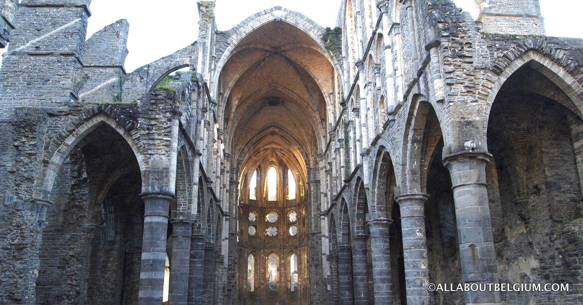 廃墟修道院