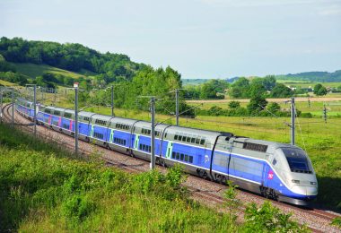 ベルギーからシャルル・ド・ゴール空港への移動は高速鉄道TGVが一番早く確実