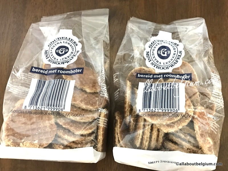 オランダおみやげのミニワッフル。これを買ったスーパーもきちんと整頓されていました。