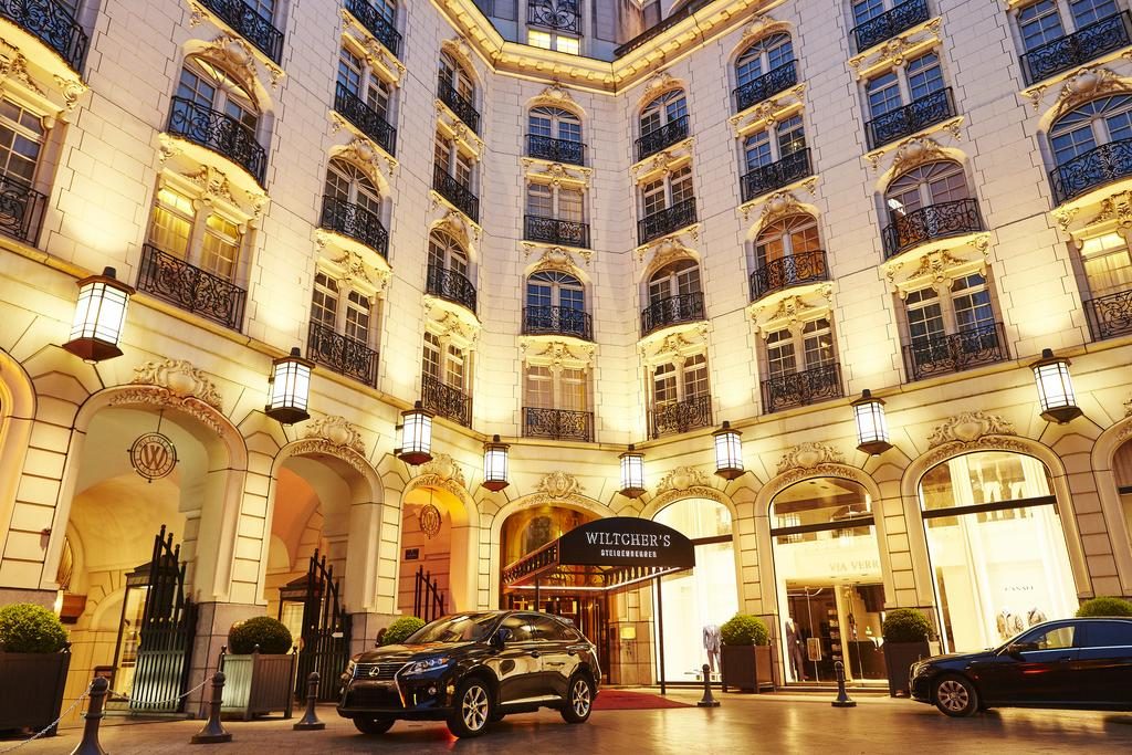 ルイーズの有名ホテル、シュタイゲンベルガー ウィルチャーズホテルの外観