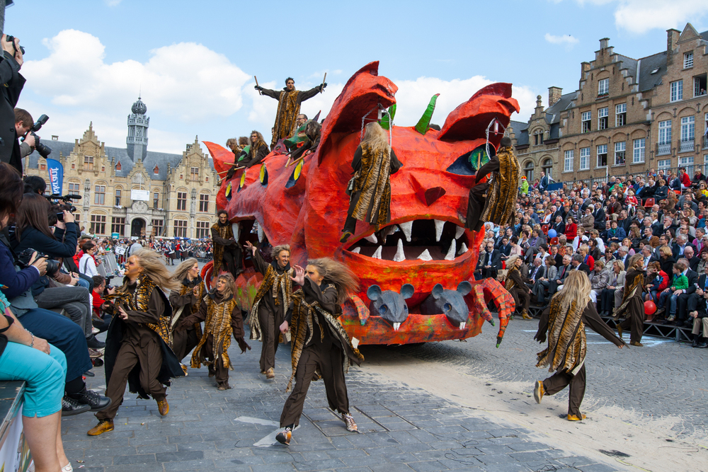 [次回は2018年5月]ベルギーの奇祭、3年に1度の猫祭りについて（日本からの行き方も）