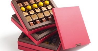 シグネチャー・ピンクがエレガントなヴィタメールのボックス入りチョコレート。愛する人へのプレゼントにぴったりです。