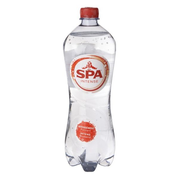 ミネラルウォーターブランド「SPA」は、様々なフルーツ味の水も販売