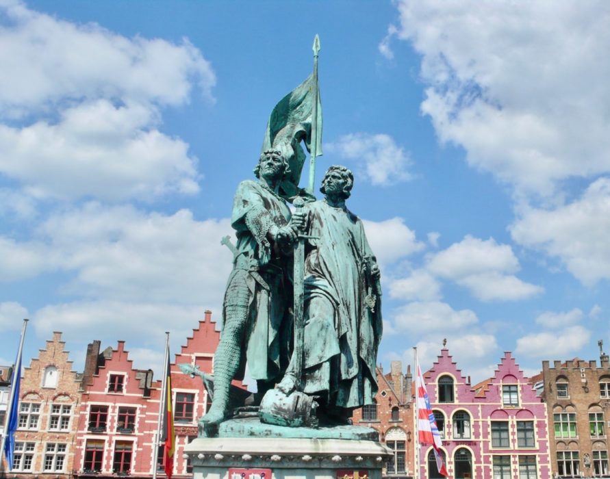ブルージュの英雄ヤン・フレーデルとピーテル・デ・コーニンクの銅像
